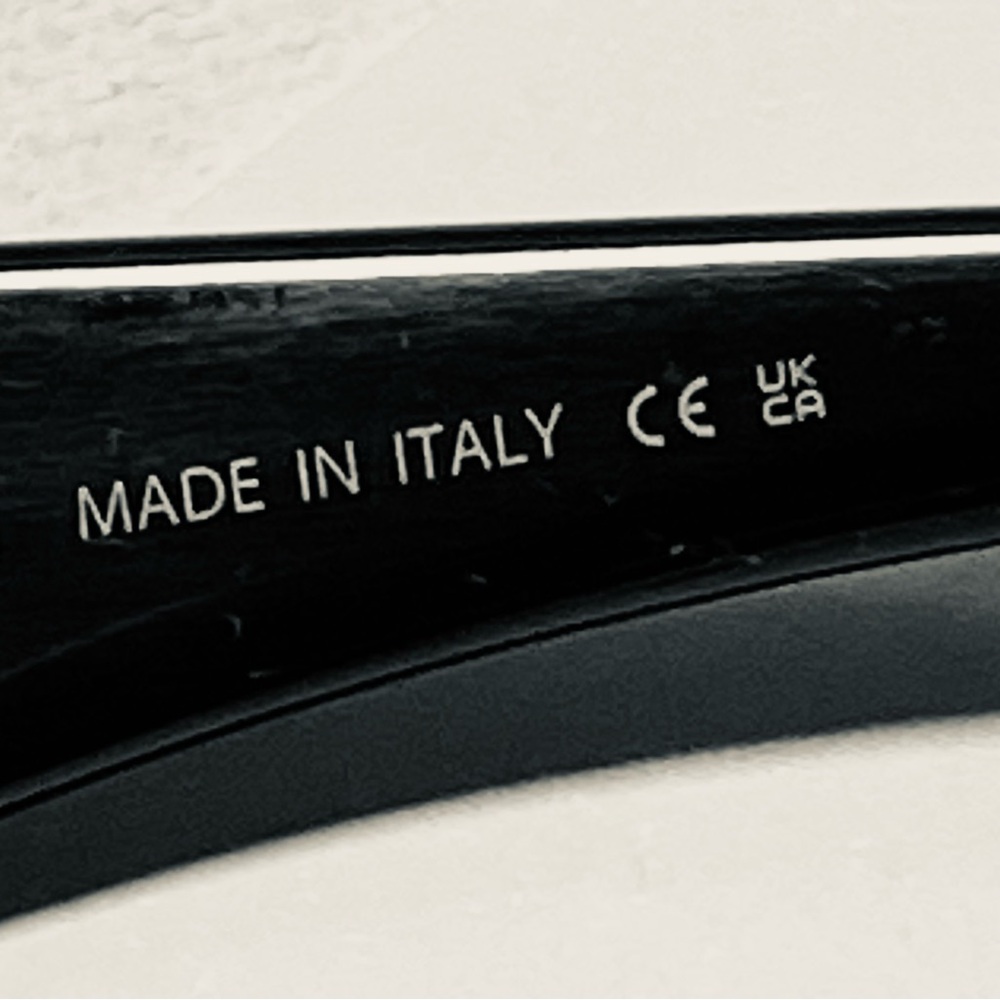 NWT FENDI 40081 EMBELLISHED O’LOCK LOGO DETAILING BLACK FF TEMPLE SUNGLASSES - Picture 15 of 17